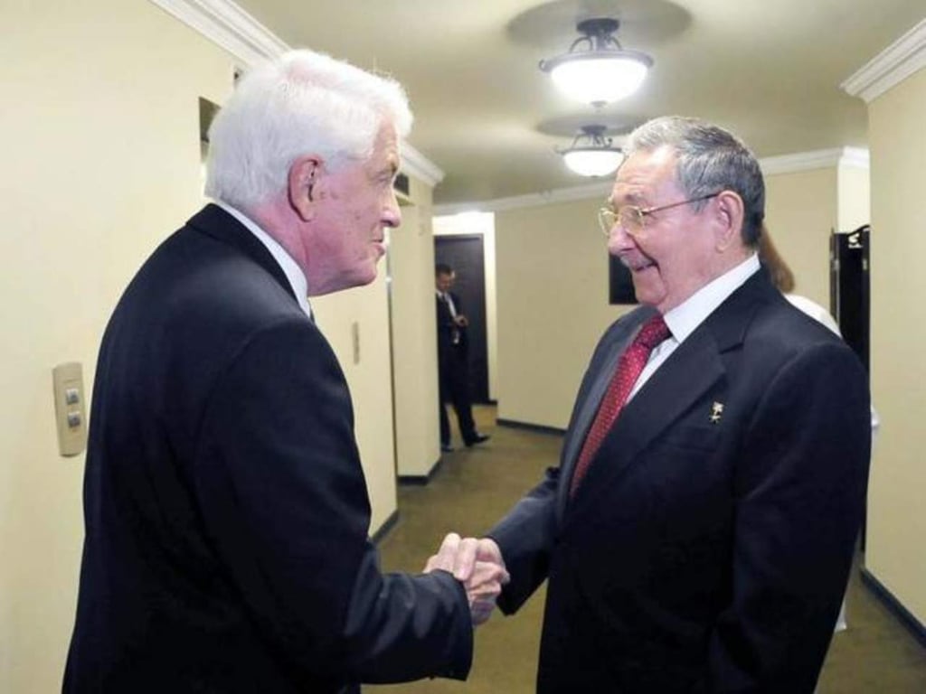 Recibe Raúl Castro al presidente de la Cámara de Comercio de Estados Unidos