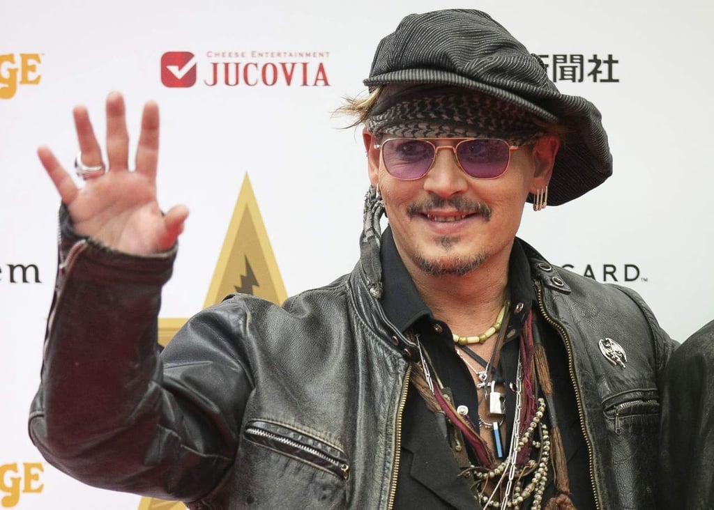 Demanda Johnny Depp a ex mánagers por pérdidas millonarias