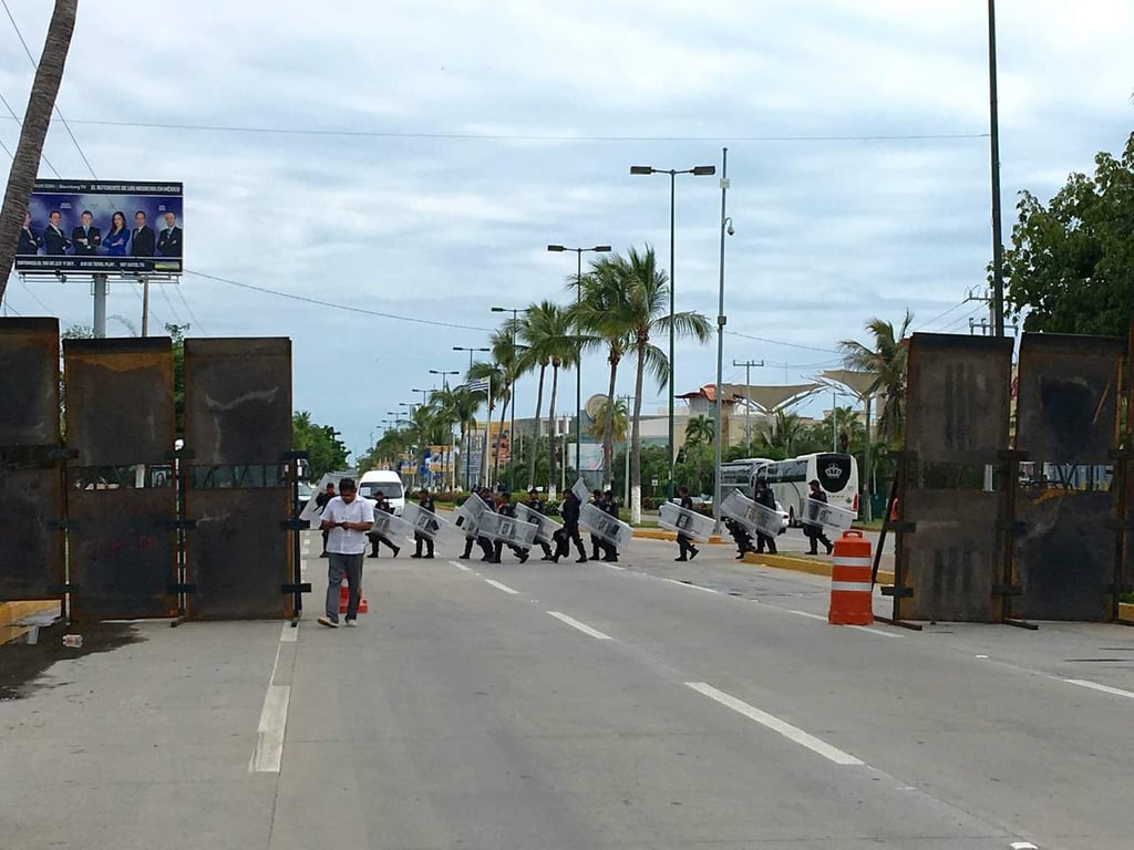 Hallan 5 cuerpos decapitados en Guerrero