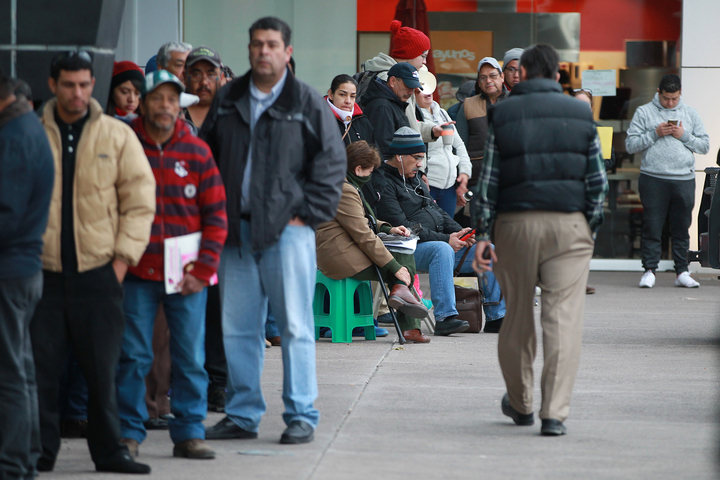 Afectan su jornada laboral por un trámite