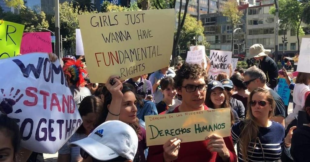 Protestan mujeres contra Trump en CDMX