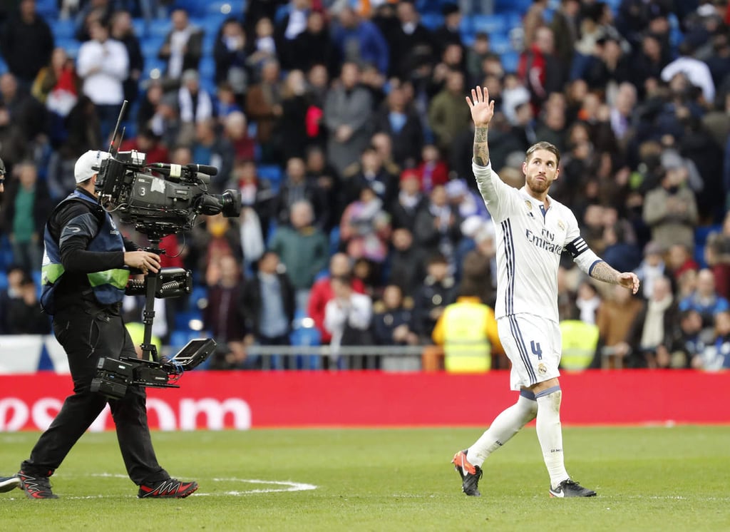 Ramos marca doblete y lleva al Real Madrid a un triunfo más