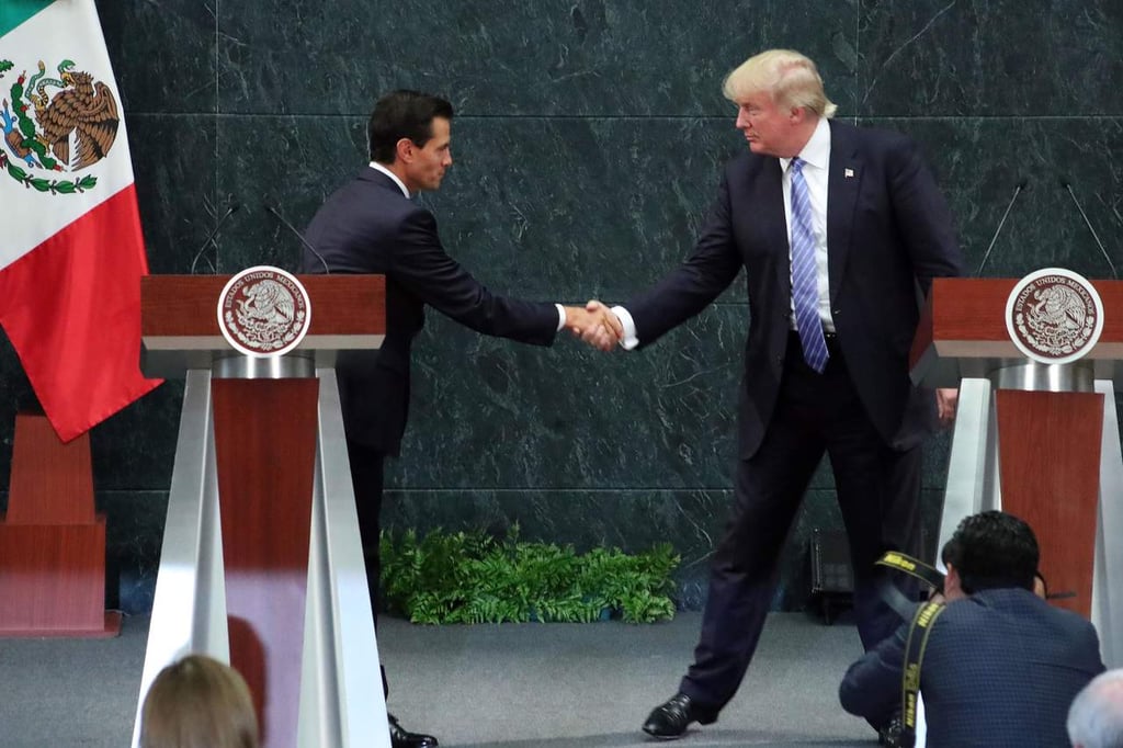 Conversa Peña Nieto con Trump tras toma de protesta