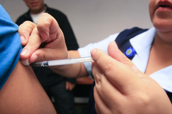 IMSS pide vacunarse contra la influenza