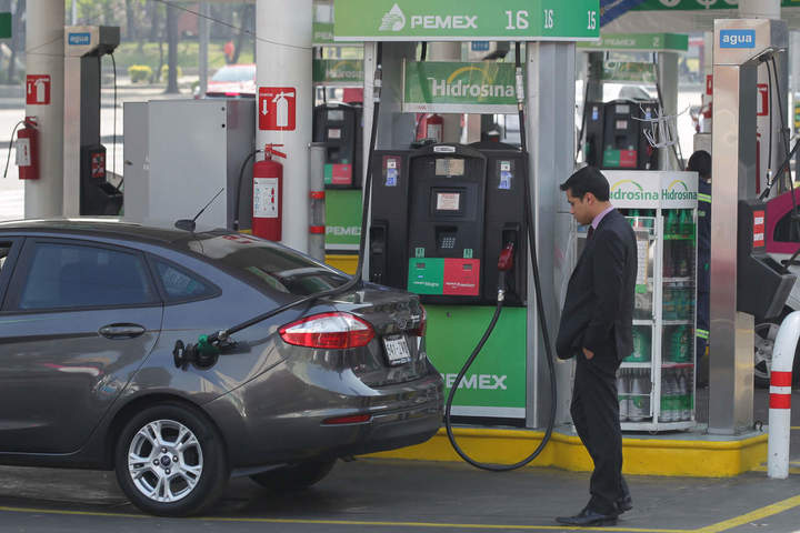 Gasolina dispara precios