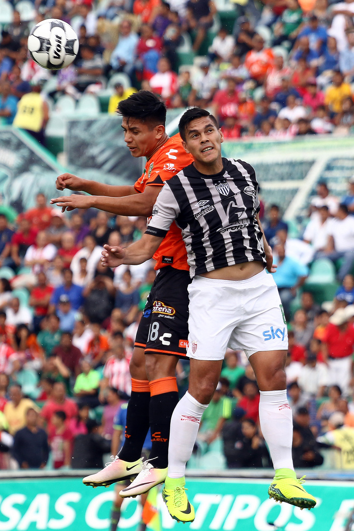 Los Jaguaresy el Necaxa se reparten los puntos en Copa