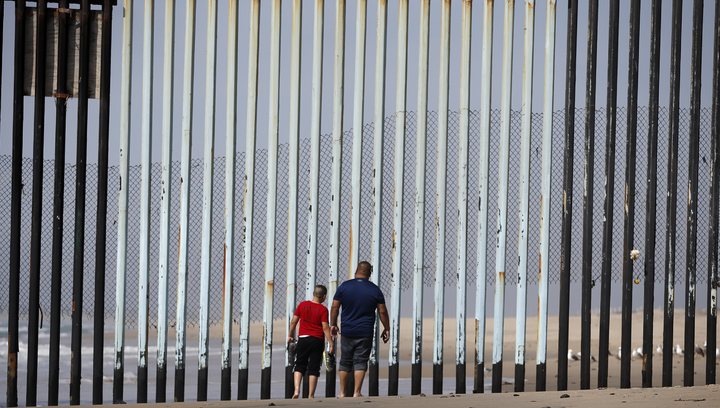 Muro atenta contra derechos humanos