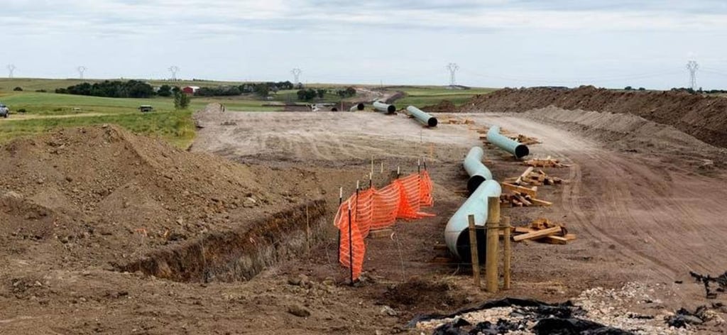 Ordena gobierno de Trump continuar con construcción de gasoducto