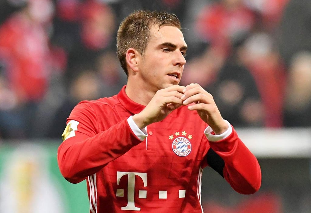 Bayern 'sorprendido' por anuncio de retiro de Lahm