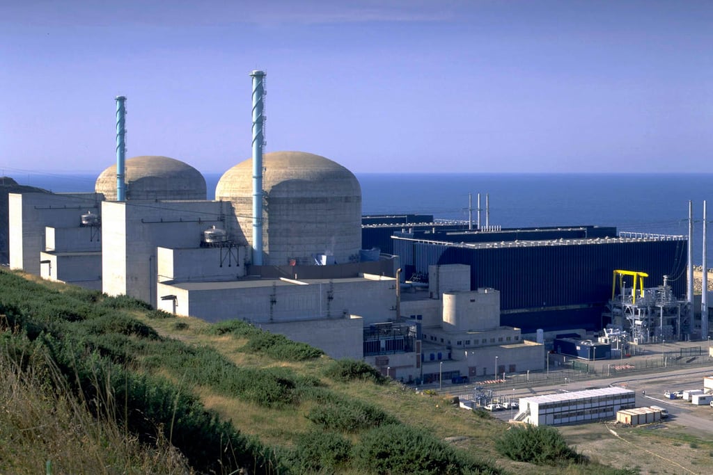 Descartan riesgo de radiación tras explosión en central nuclear francesa
