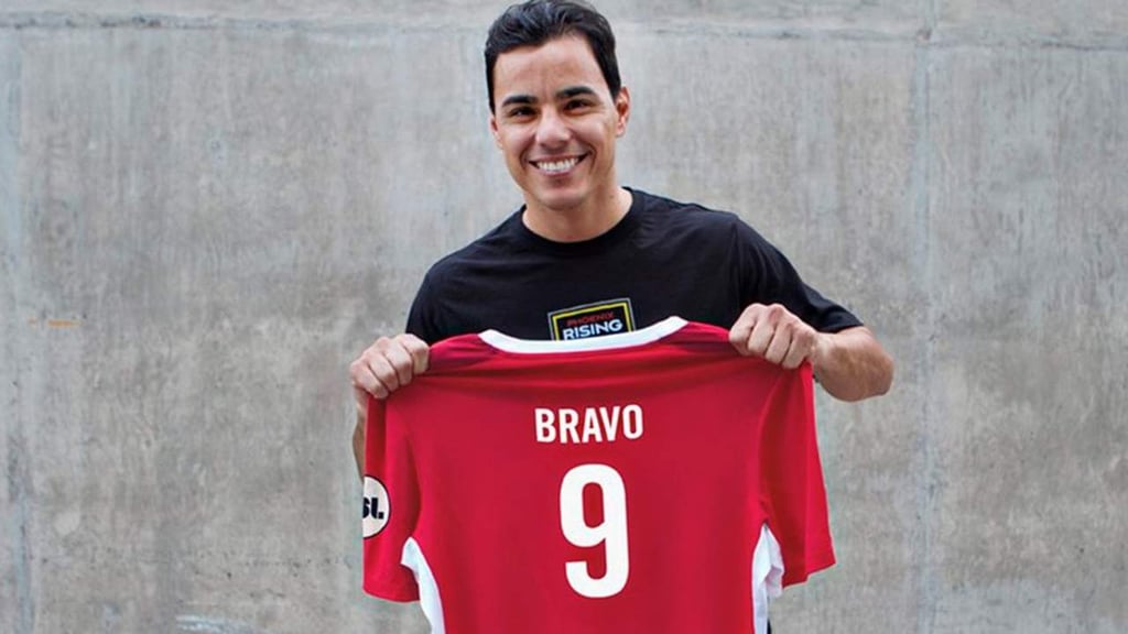 Omar Bravo jugará en tercera división de EU