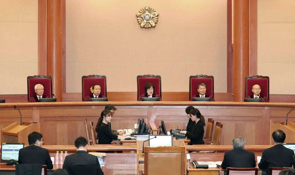 Cambia de nombre partido gobernante surcoreano tras caso 'Rasputina'