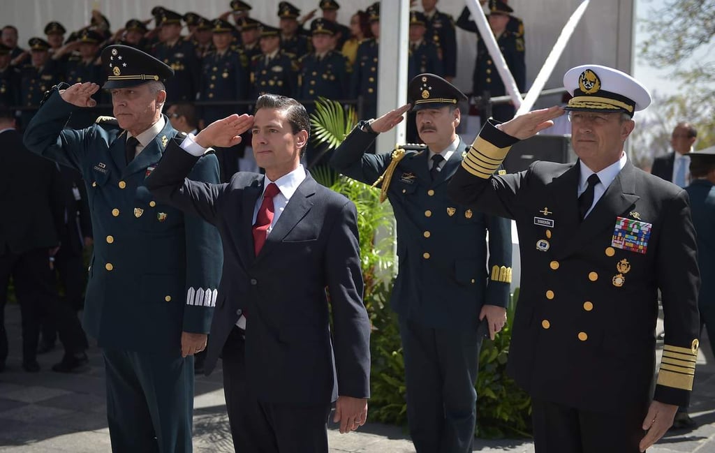 Encabeza Peña Nieto ceremonia de Marcha de la Lealtad