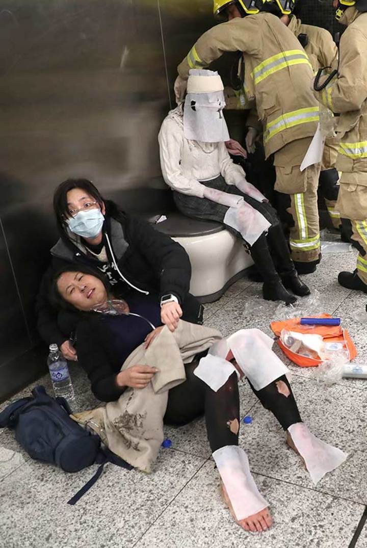 Ataque en Hong Kong deja 15 heridos
