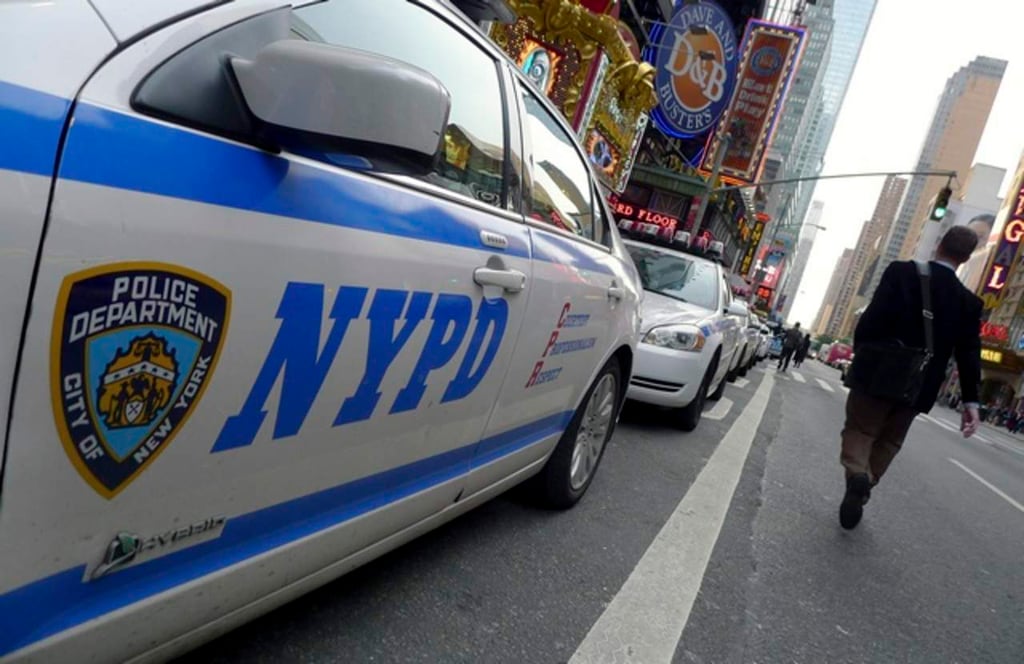 Busca Nueva York colocar cámaras corporales en 23 mil agentes