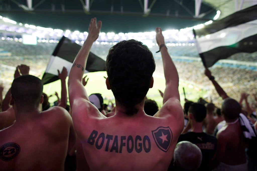 Hincha del Botafogo muere baleado frente a estadio en Río de Janeiro