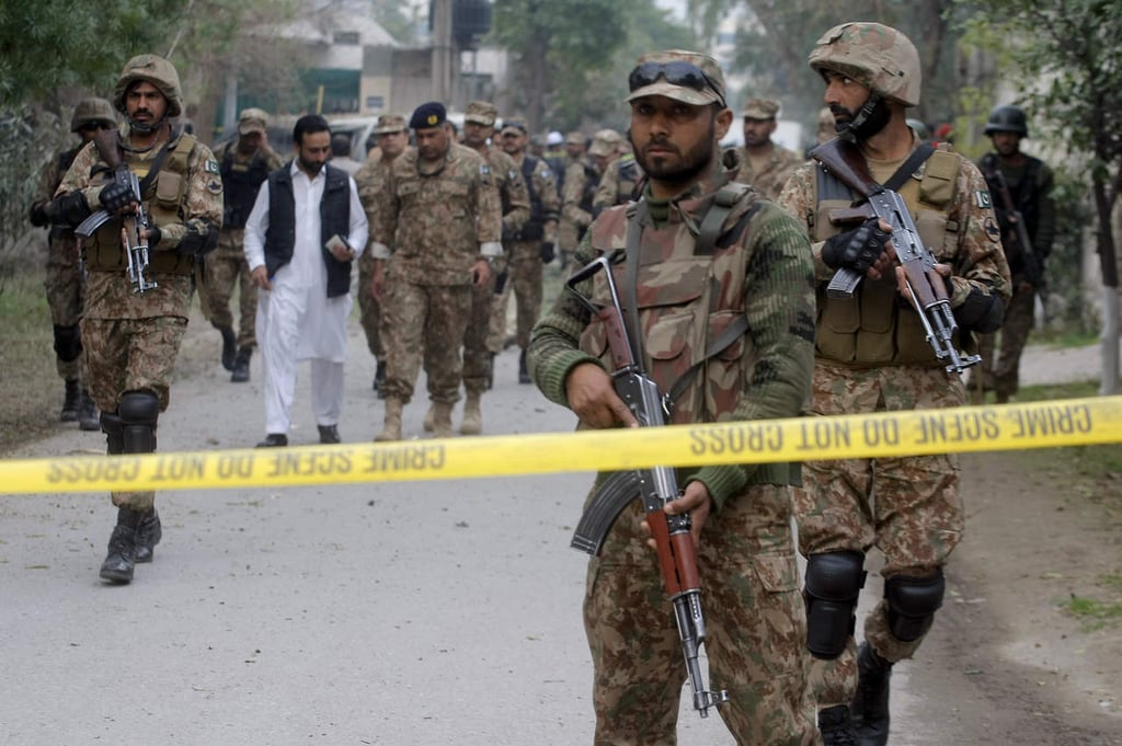 Atentado suicida en Pakistán deja dos muertos y 18 heridos