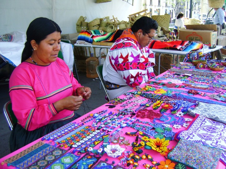 Piden en Cabildo apoyo a artesanos