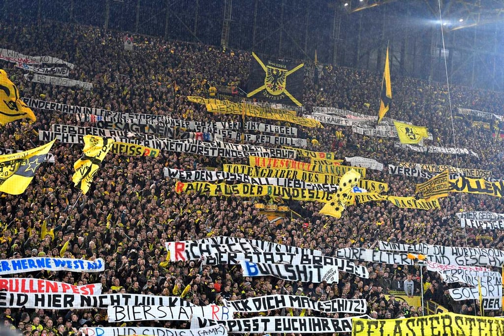 Borussia Dortmund investiga a 61 hinchas tras disturbio