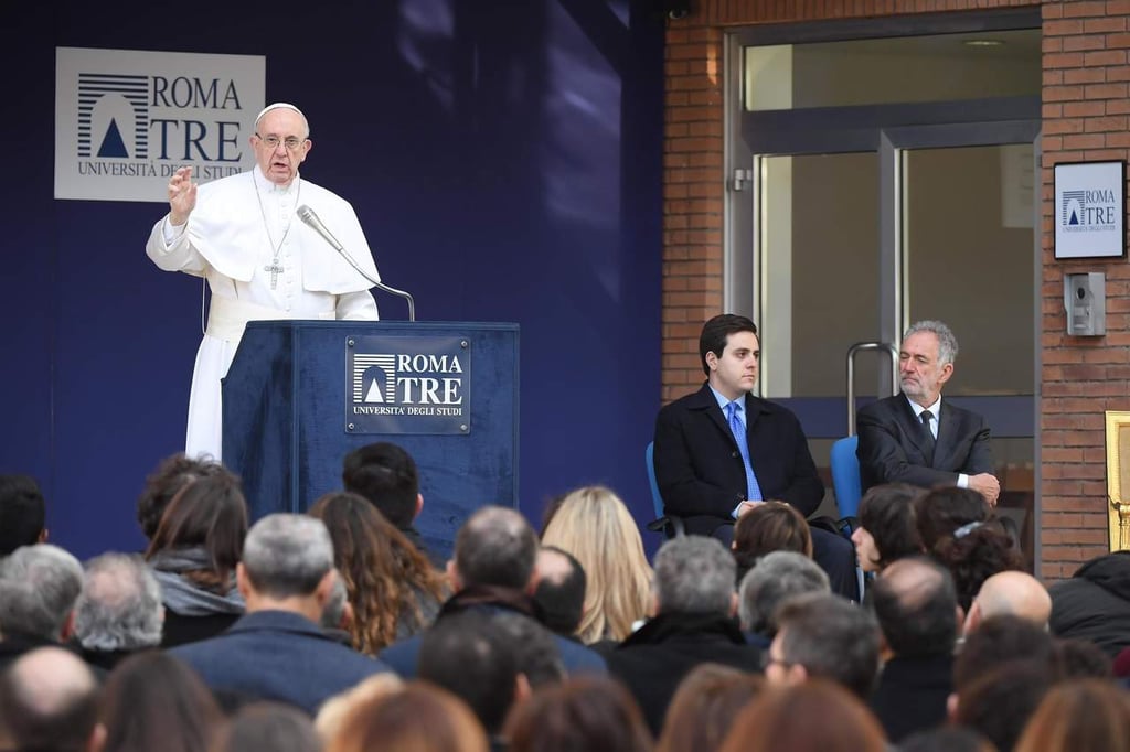 Migraciones no son peligro sino un desafío para crecer: Papa Francisco