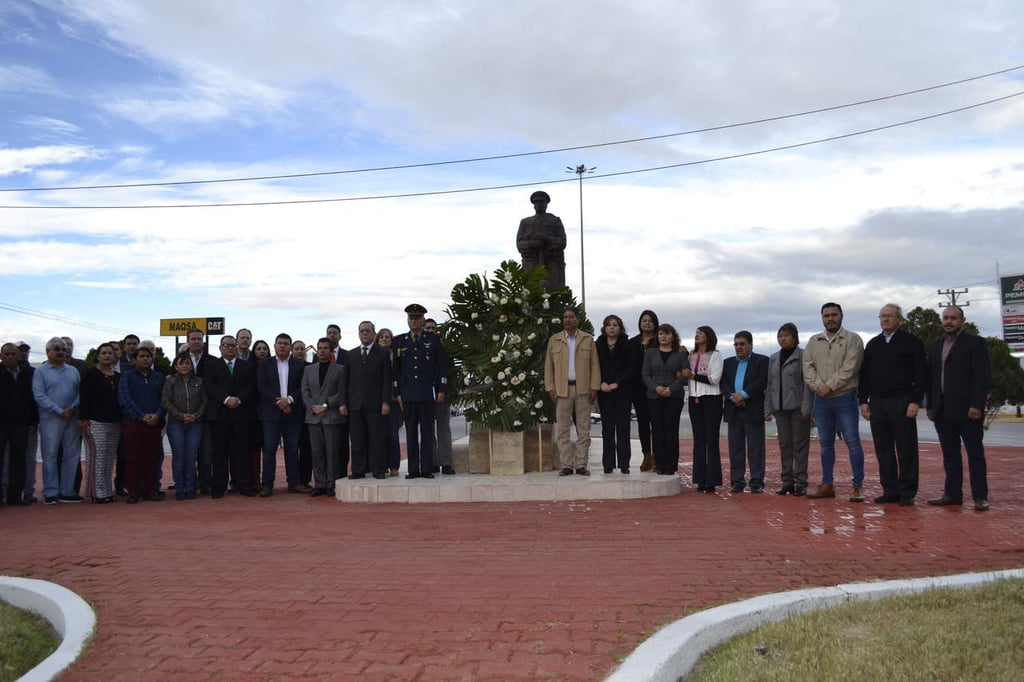 Rinden homenaje a los soldados mexicanos en Gómez Palacio
