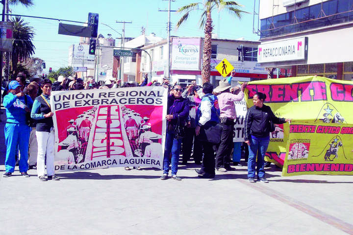 Protestan contra el desalojo  de viviendas en Gómez Palacio