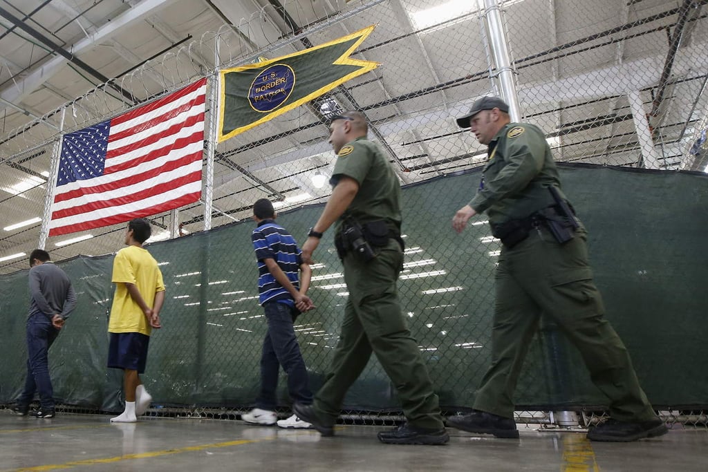 Urge Trump a acelerar proceso de deportación de indocumentados