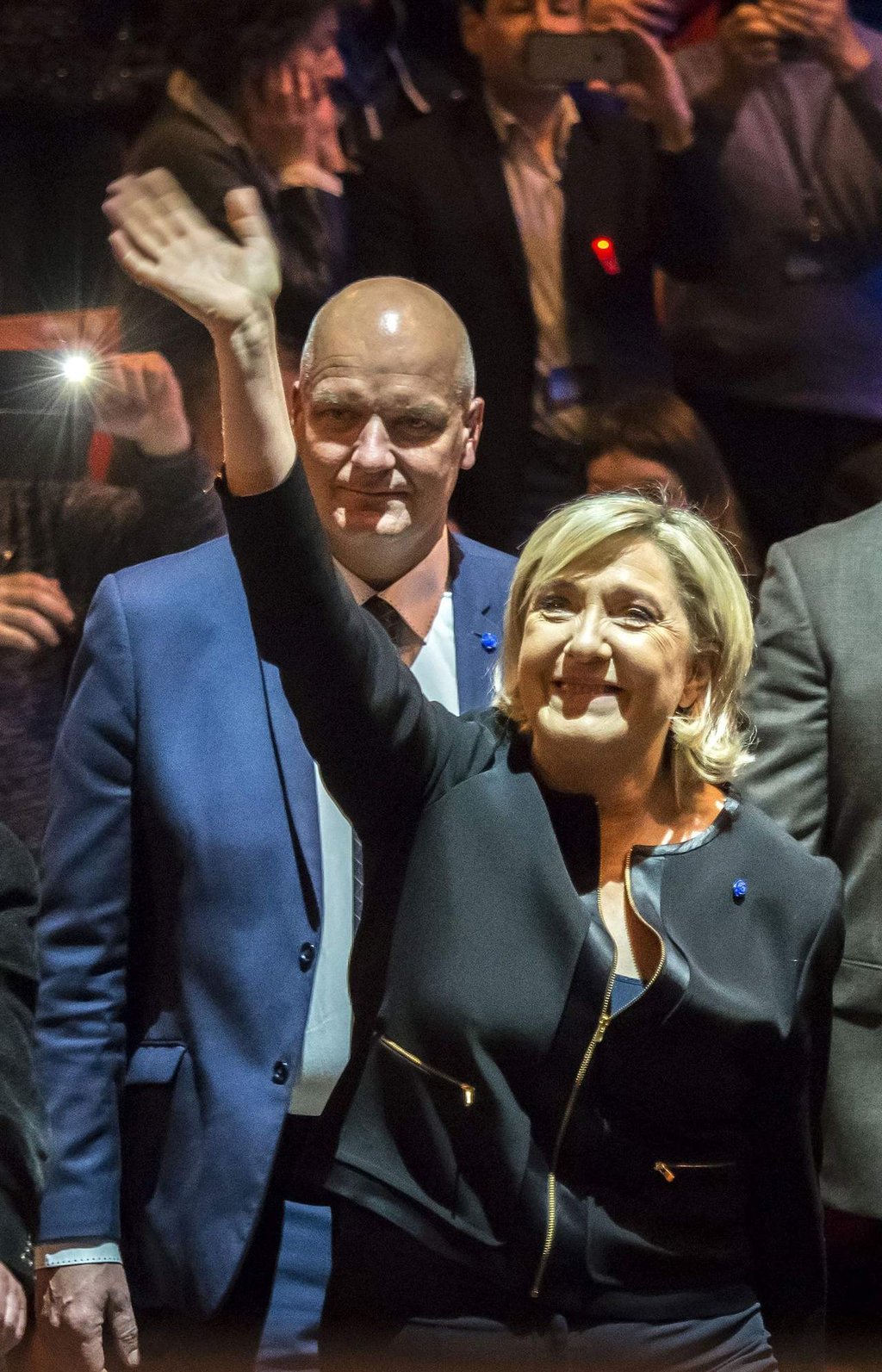 Detienen a asistente y a guardaespaldas de Le Pen