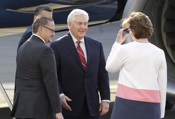 Llega el secretario de Estado de EU, Rex Tillerson, a México