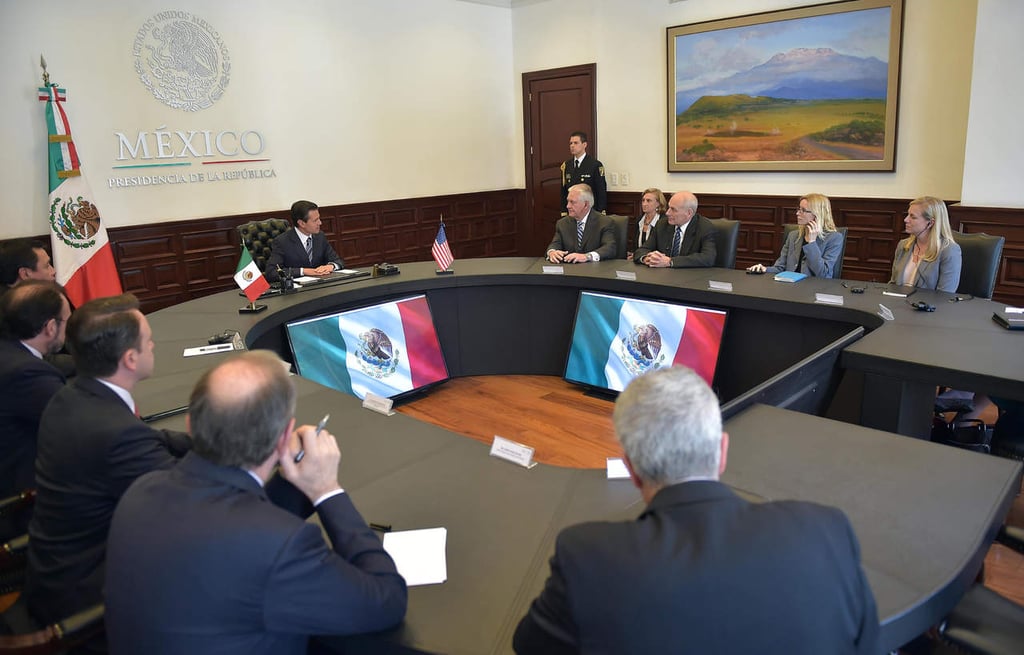 Negociará México firmemente: EPN a secretarios de EU