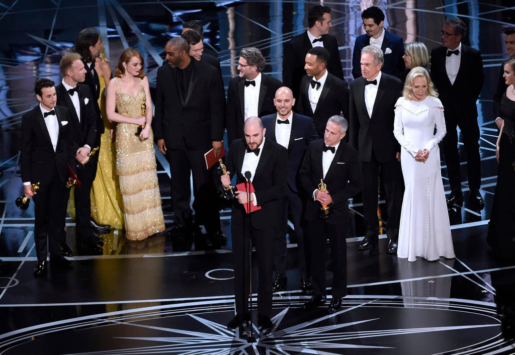 Noche trágica en los Oscar; Moonlight le 'roba' premio a La La Land