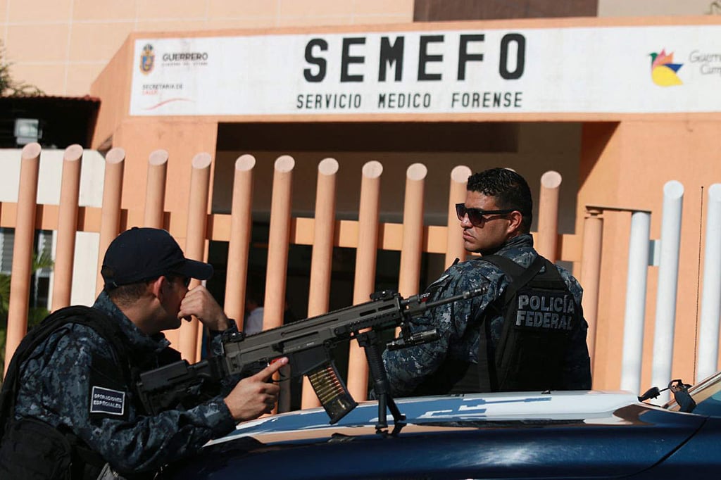 Hallan 3 cadáveres decapitados y descuartizados en Guerrero