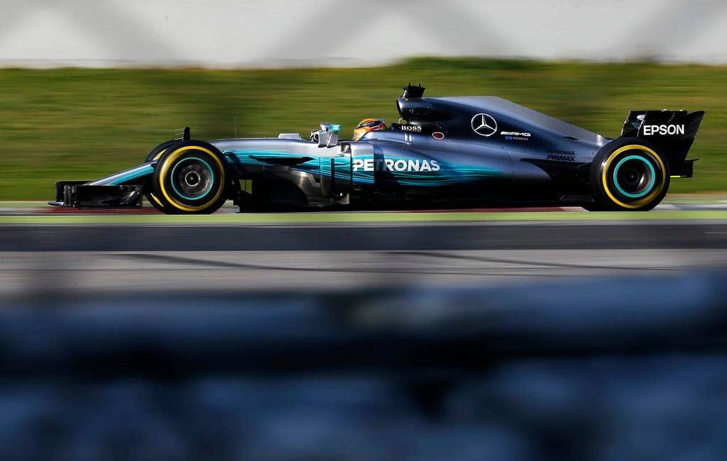 Con nuevos autos, Mercedes sigue dominando en la Fórmula Uno