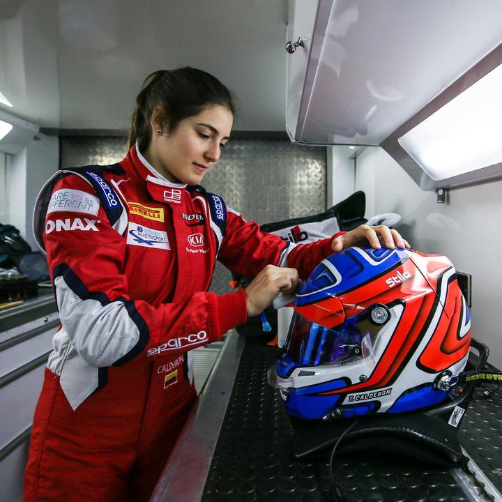 Sauber F1 team, full of girl power!