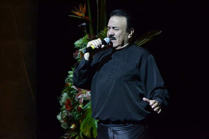 Con música despiden a ‘La voz de terciopelo’