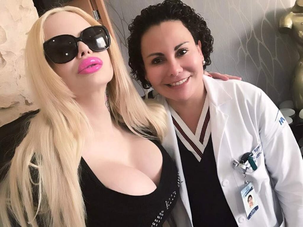 Sabrina regresa con nuevos implantes