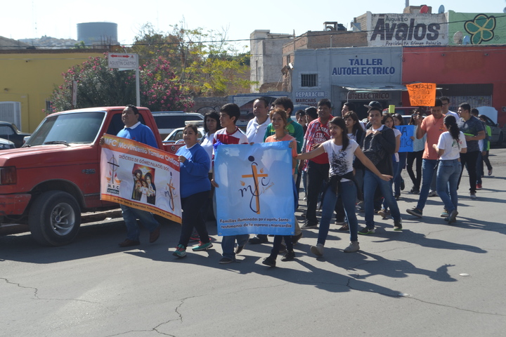 Marchan en La Laguna por el Día de la Familia