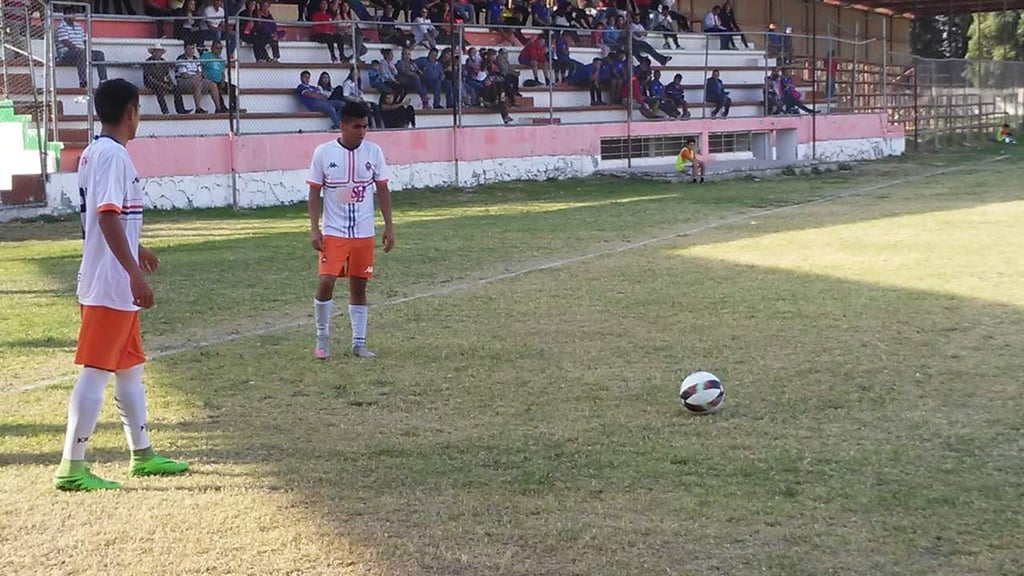 Golea el Calor en su casa