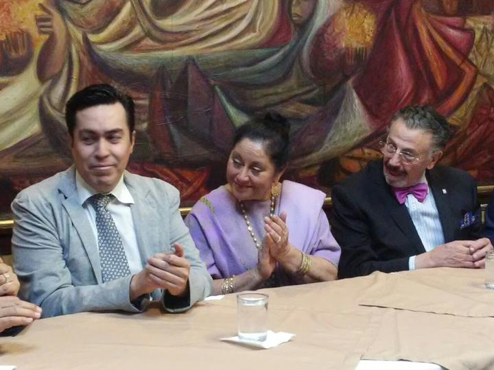 Comparten Angélica Aragón y Alfonso Arau experiencias en Durango