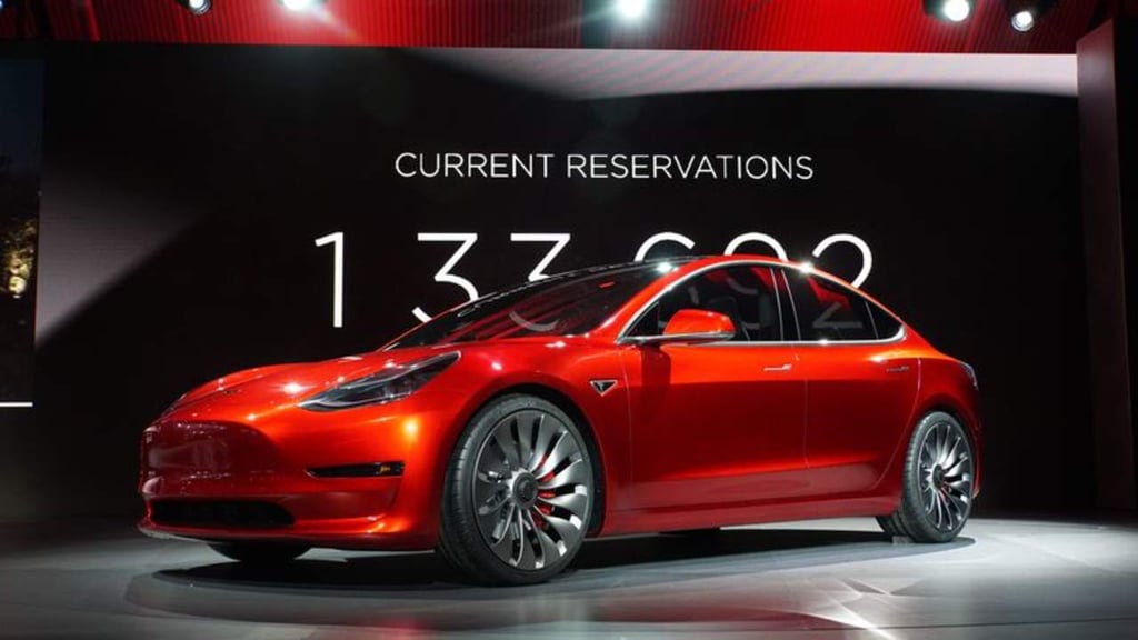 Es Model 3 de Tesla el vehículo más seguro del mundo, asegura experto