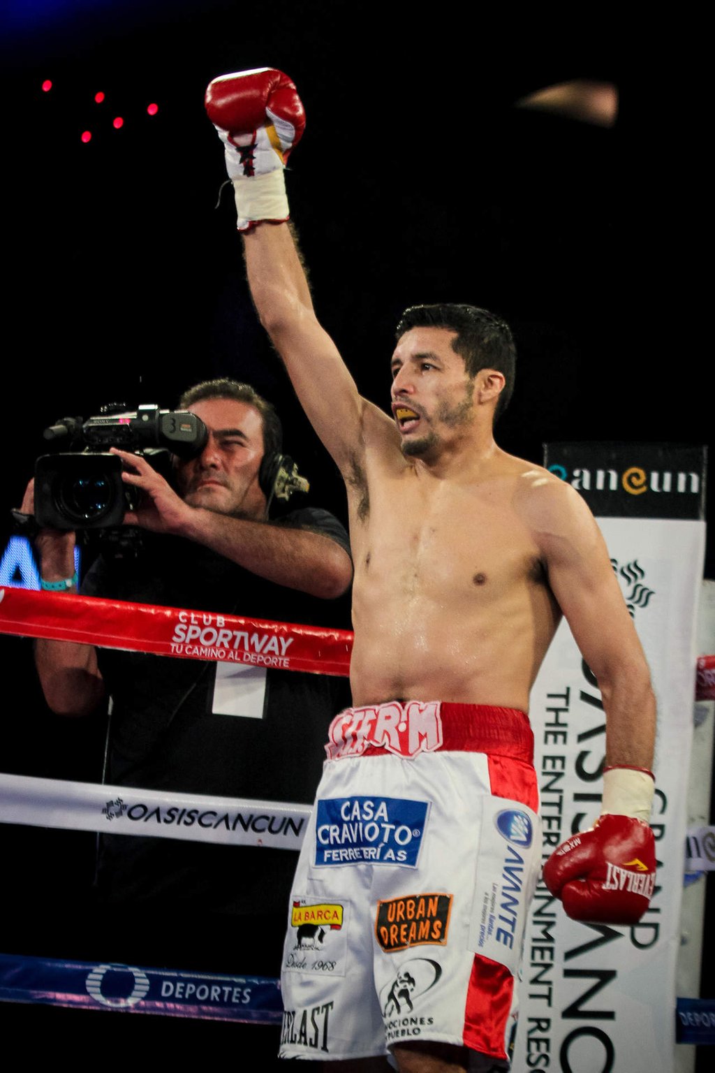 Jhonny González tendrá difícil prueba ante dominicano Francisco Contreras