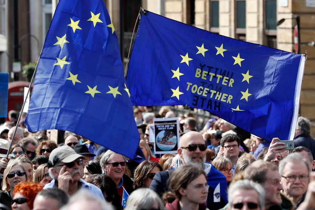 Protestan miles de personas en Londres contra el Brexit