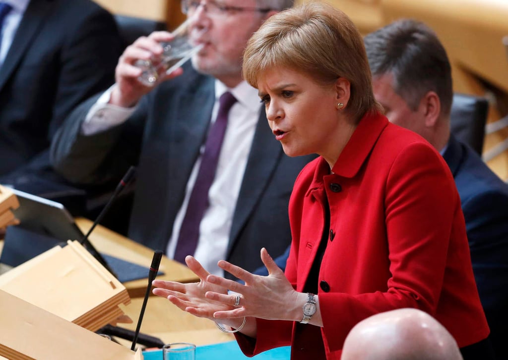 Parlamento escocés pide referéndum de independencia ante el 'brexit'