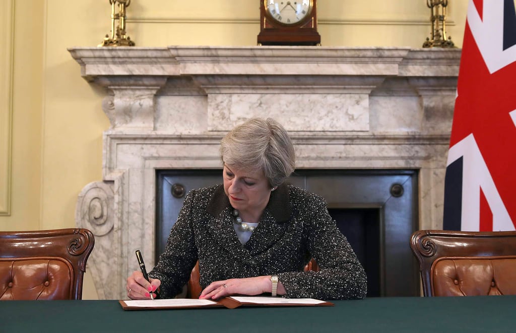 Promete Theresa May un acuerdo de Brexit para todo Reino Unido