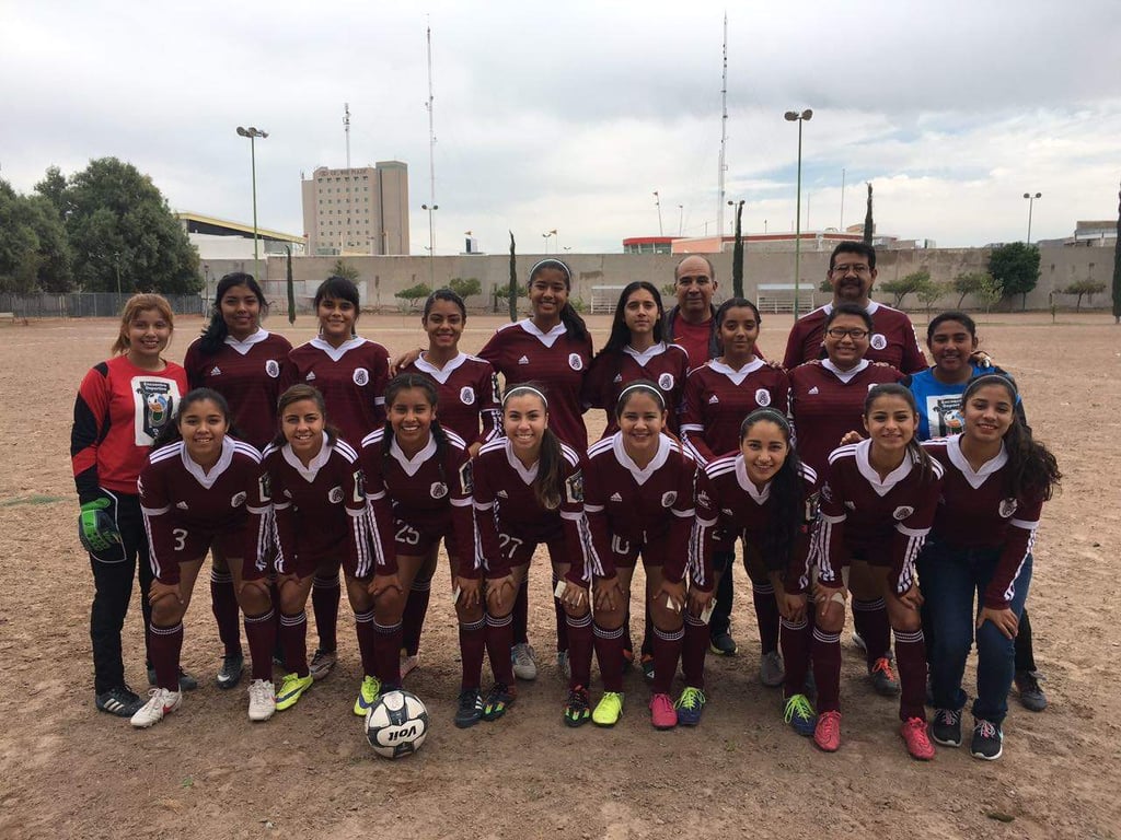 Cbtis 196 es bicampeón de futbol femenil