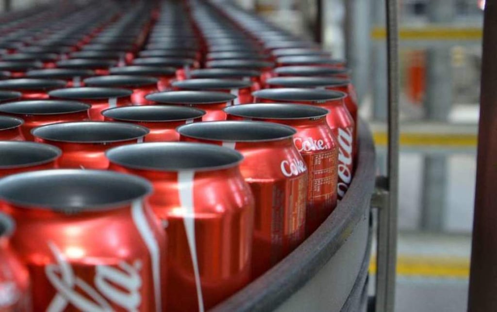 Fábrica suspende producción al encontrar heces en sus latas