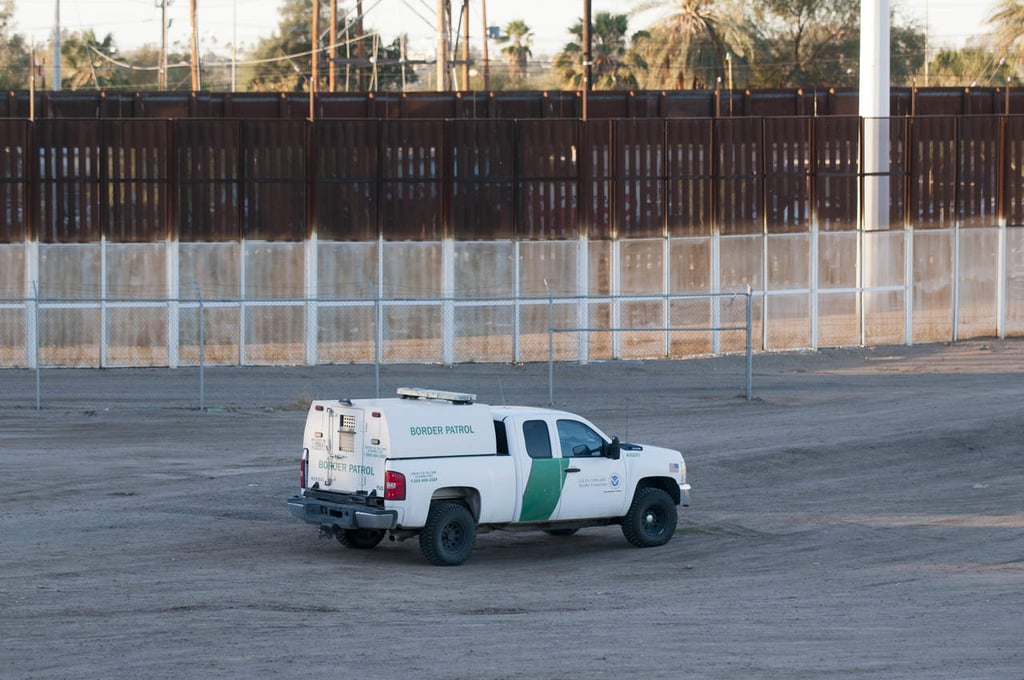 Plantea EU erigir su muro en México