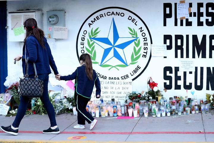 Fallece maestra atacada en colegio de Monterrey