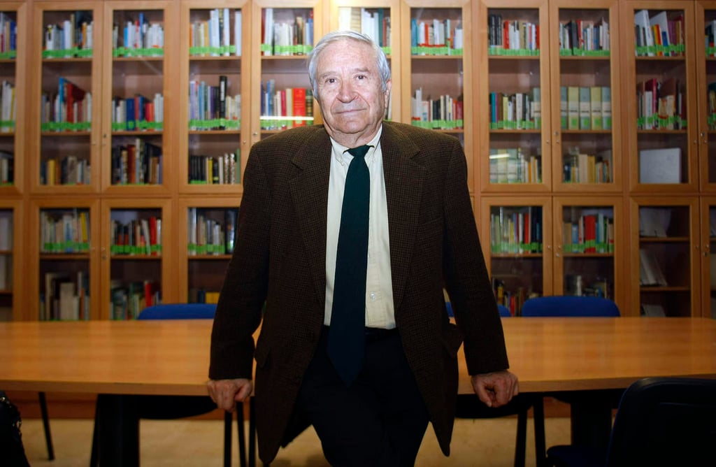 1940: Ve la primera luz Homero Aridjis, poeta, novelista, activista ambiental, y diplomático mexicano