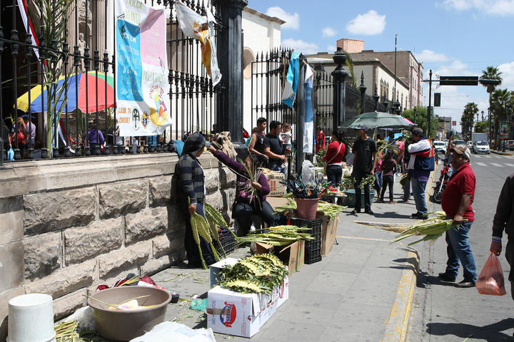 Se preparan para oficios de Semana Santa